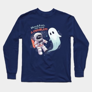 Spooky Encounter: Astronaut vs. Sheet Ghost Halloween in Space Long Sleeve T-Shirt